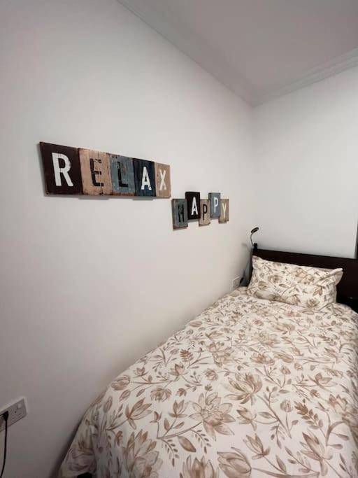 3 Bedroom Seaside Luxury Accommodation - Sleeps 8 St. Paul's Bay Exterior foto